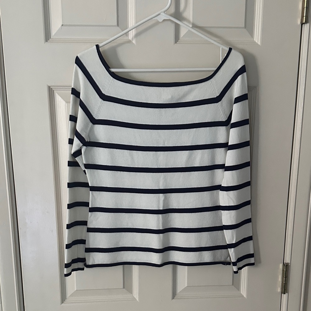 H&M Black and White knit Striped Long Sleeve Top size Large.